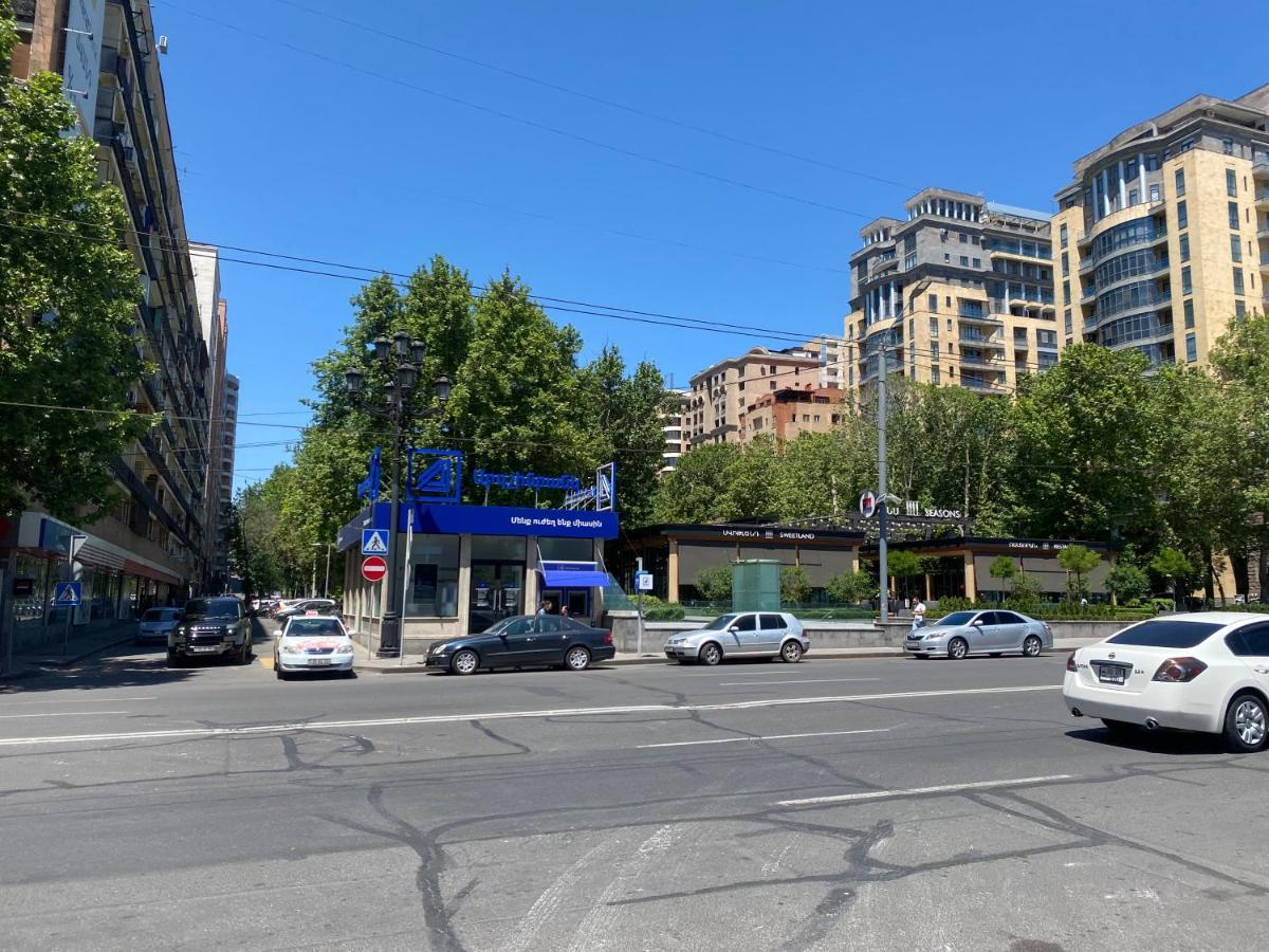 Apartment in centre EVN Erevan Exterior foto
